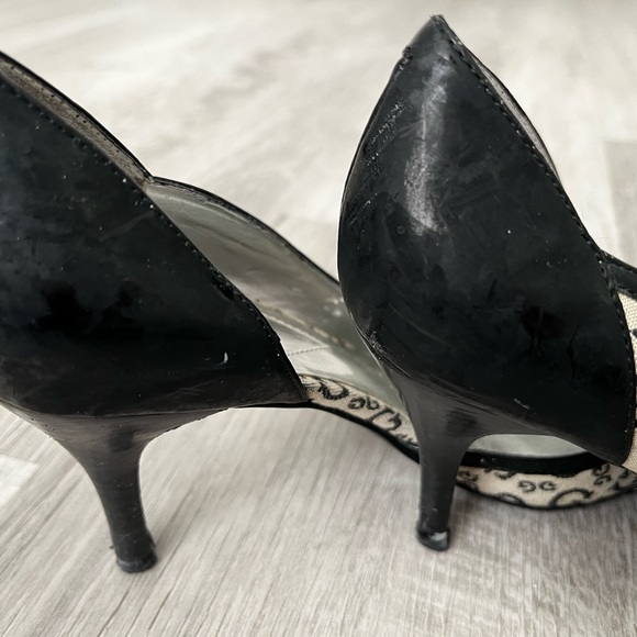 Guess Monogram Pumps sz 6  black cream - Picture 8 of 8